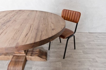 havana-oak-round-dining-table-weathered